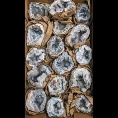 (TMMLS105) Flat of Fluorescent Dugway Geode Natural Broken Halves