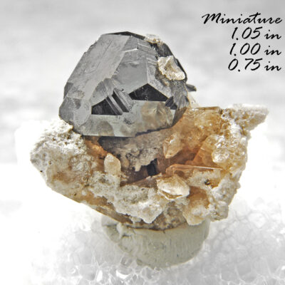 Bixbyite & Gem Pink Topaz - Location: Thomas Range, Juab Co., Utah.    BOX03